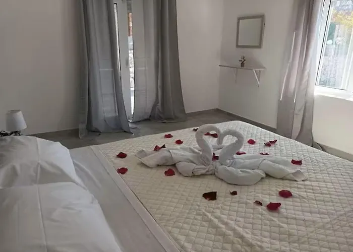 The Sun House In Paradisi *